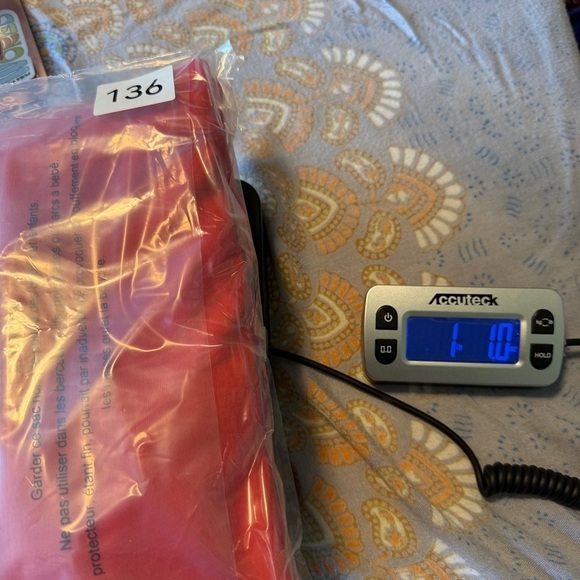 Lolë Half Zip Sweatshirt Unity Sweater XL Flame Red Colorful Tropical Travel - Picture 11 of 11